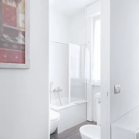 Easylife - Elegance A Few Steps From Citylife Next To M2 Pagano Apartment *