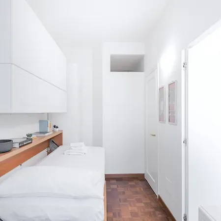Easylife - Elegance A Few Steps From Citylife Next To M2 Pagano Apartment *