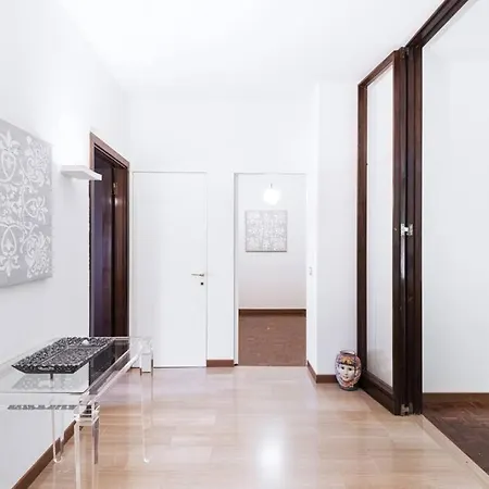 Easylife - Elegance A Few Steps From Citylife Next To M2 Pagano